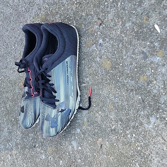 Track shoes - Picture 2 of 4